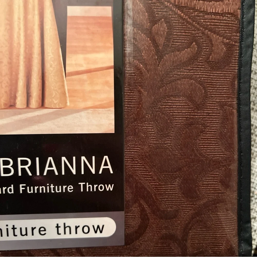 New Stylemaster Brianna Loveseat Cover Throw. Brown Jacquard Design. Cotton/Poly